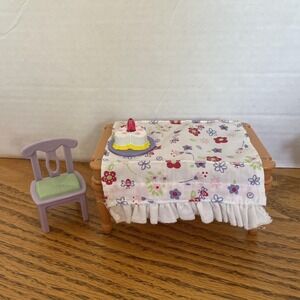 Fisher Price Loving Family Dining Room Musical  Reversible Birthday/Pizza Table